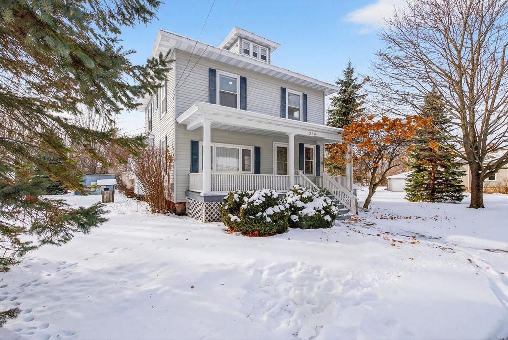 Photo of 330 Main STREET, Oconto, WI 54153 (MLS # 50319025)