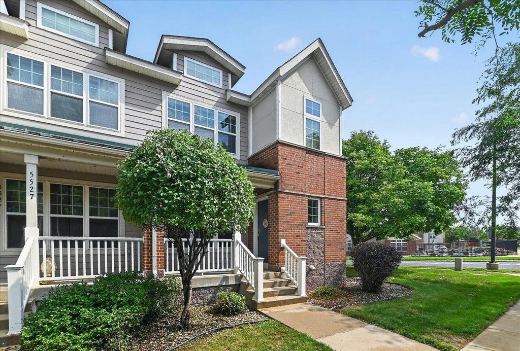 Photo of 5529 Caddis Bend, Fitchburg, WI 53711 (MLS # 2032286)