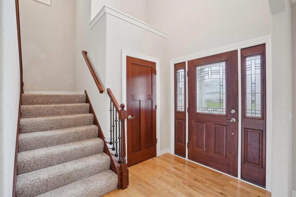 Photo of 1306 Hanover COURT, Waunakee, WI 53597 (MLS # 2013328)