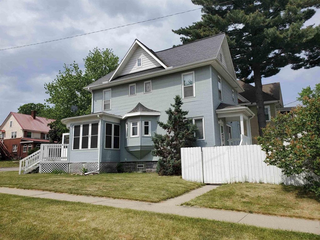 Photo of 401 W Conant STREET, Portage, WI 53901 (MLS # 2034572)