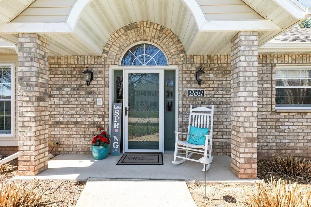 Photo of 2611 N Nicholas STREET, Appleton, WI 54914 (MLS # 50324083)