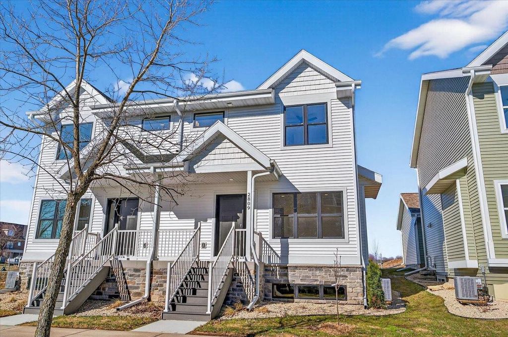 Photo of 2809 Crinkle Root DRIVE, Fitchburg, WI 53711 (MLS # 2018904)