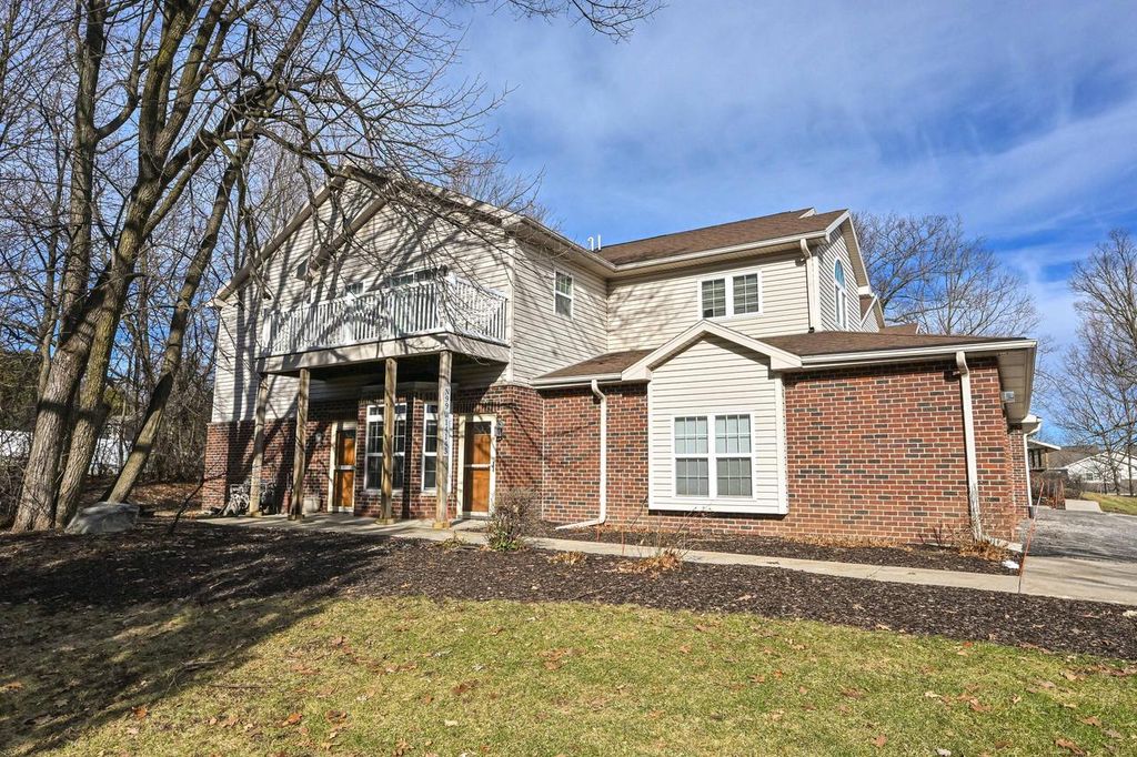 Photo of N99W14143 Seven Pines WAY #A, Germantown, WI 53022 (MLS # 1940148)