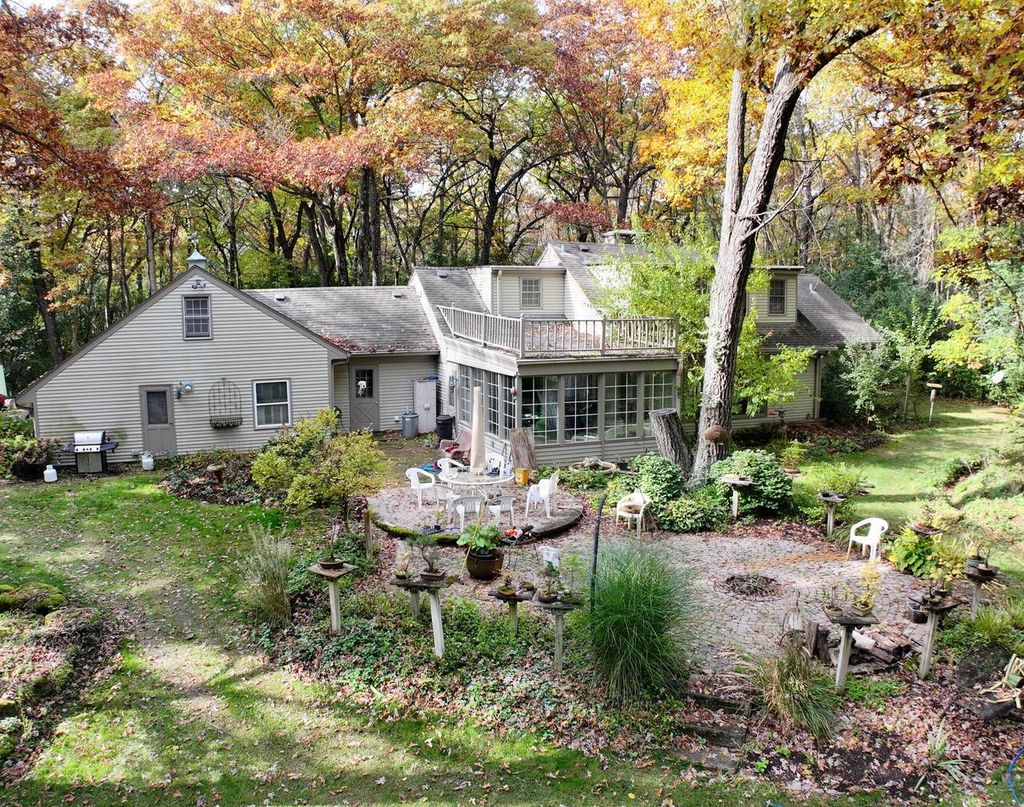 Photo of W286S4684 Woods ROAD, Waukesha, WI 53189 (MLS # 1940543)