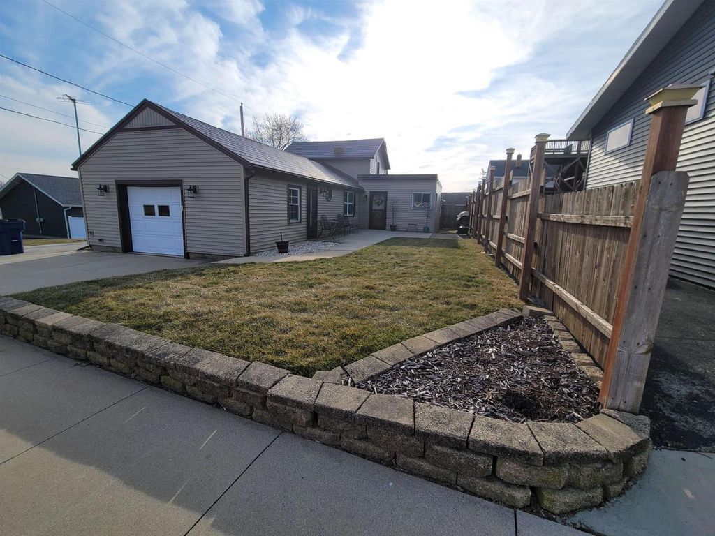 Photo of 102 S Elizabeth STREET, Eden, WI 53019 (MLS # 50322908)