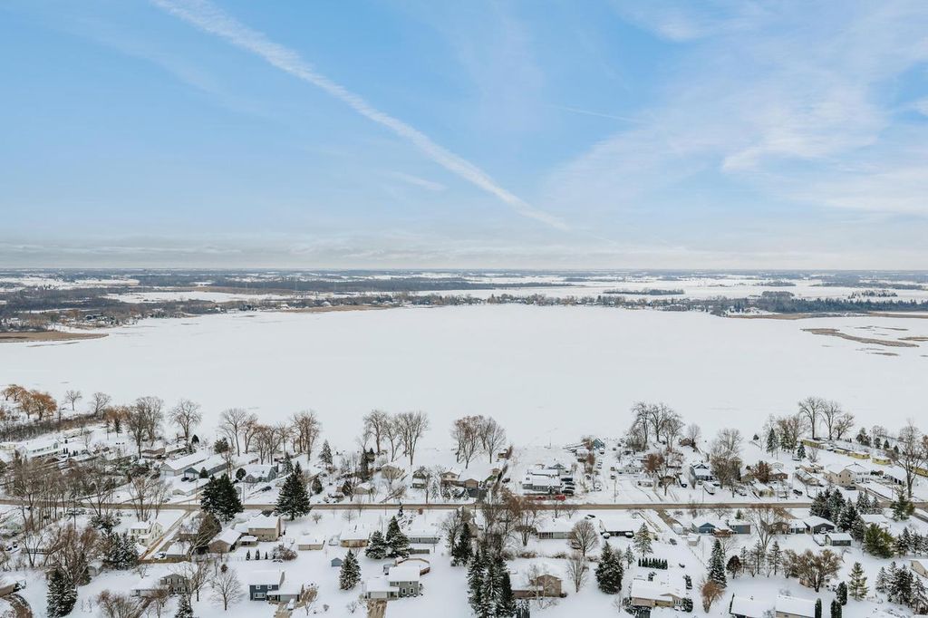 Photo of 25326 W Loomis ROAD, Waterford, WI 53185 (MLS # 1944314)