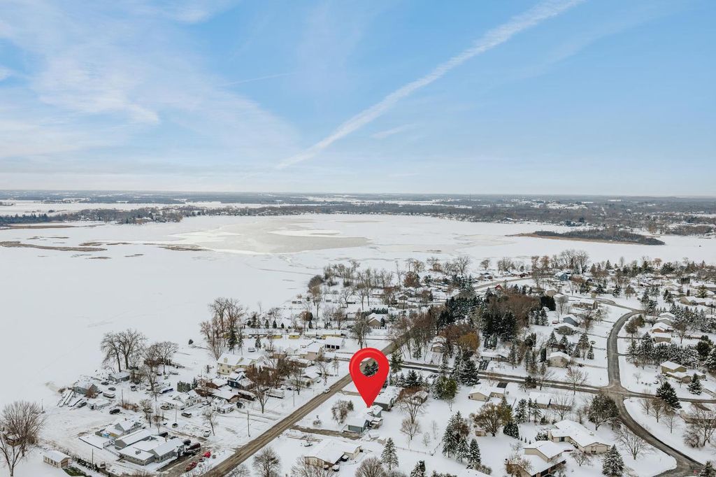 Photo of 25326 W Loomis ROAD, Waterford, WI 53185 (MLS # 1944314)