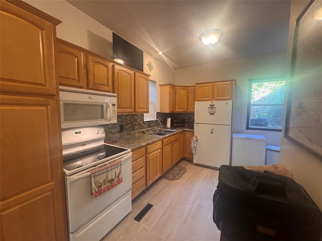 Photo of 505 Main STREET, Alma, WI 54610 (MLS # 1604898)