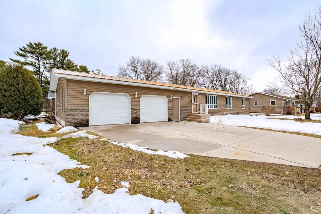 Photo of 606 15th STREET, Mosinee, WI 54455 (MLS # 22601186)