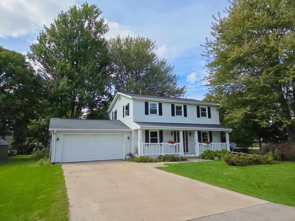 Photo of 1310 Stead DRIVE, Menasha, WI 54952 (MLS # 50332721)