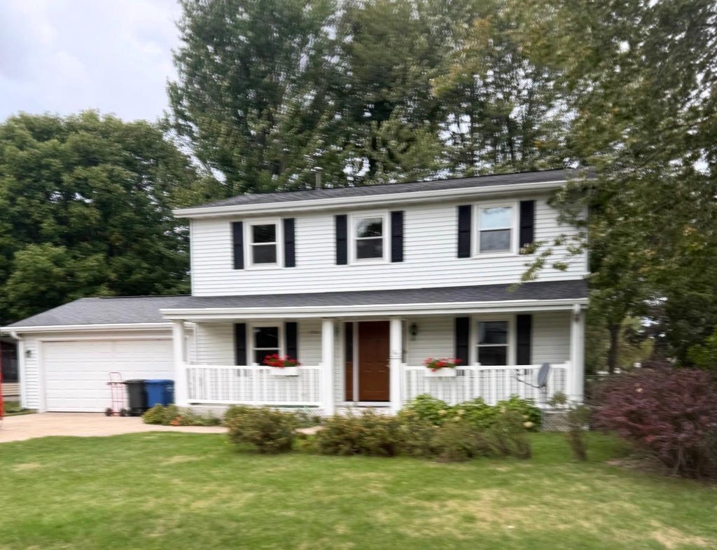 Photo of 1310 Stead DRIVE, Menasha, WI 54952 (MLS # 50332721)
