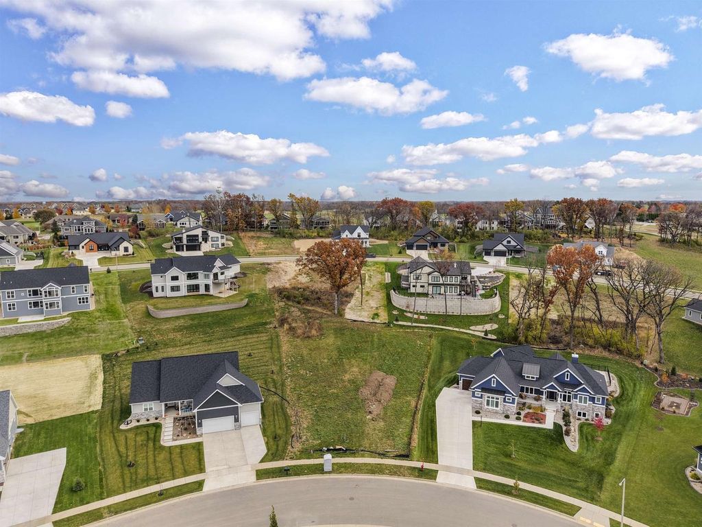 Photo of 655 Cypress WAY, Oregon, WI 53575 (MLS # 2012362)