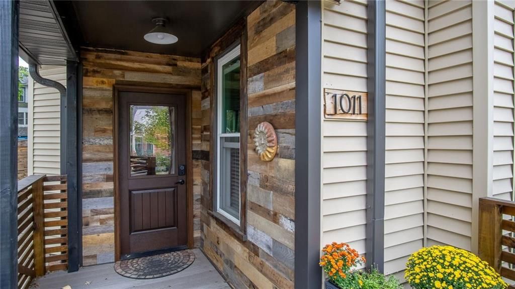 Photo of 1011 E Grand AVENUE, Eau Claire, WI 54701 (MLS # 1596240)