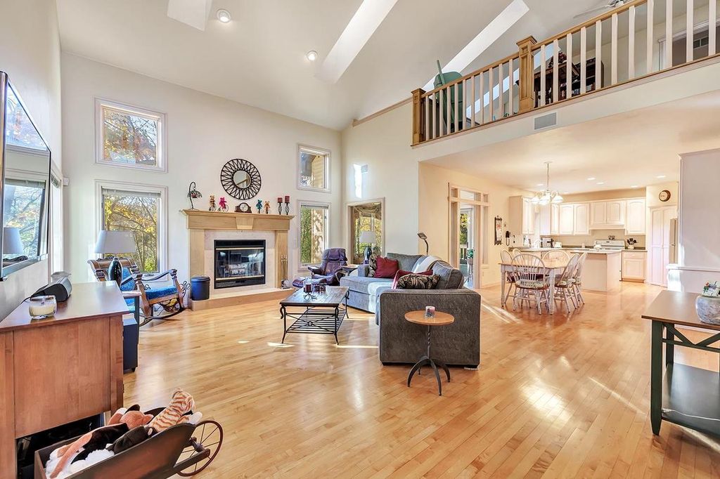 Photo of 1653 Crimson COURT, De Pere, WI 54115 (MLS # 50317343)