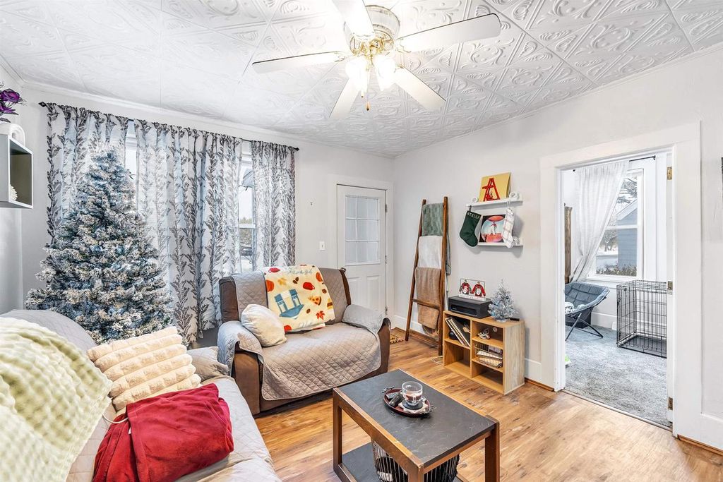 Photo of 519 W Maple STREET, Sturgeon Bay, WI 54235 (MLS # 50319630)