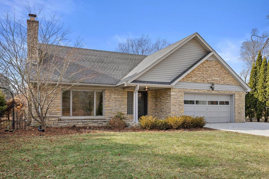 Photo of 8307 N Greenvale ROAD, Fox Point, WI 53217 (MLS # 1950684)