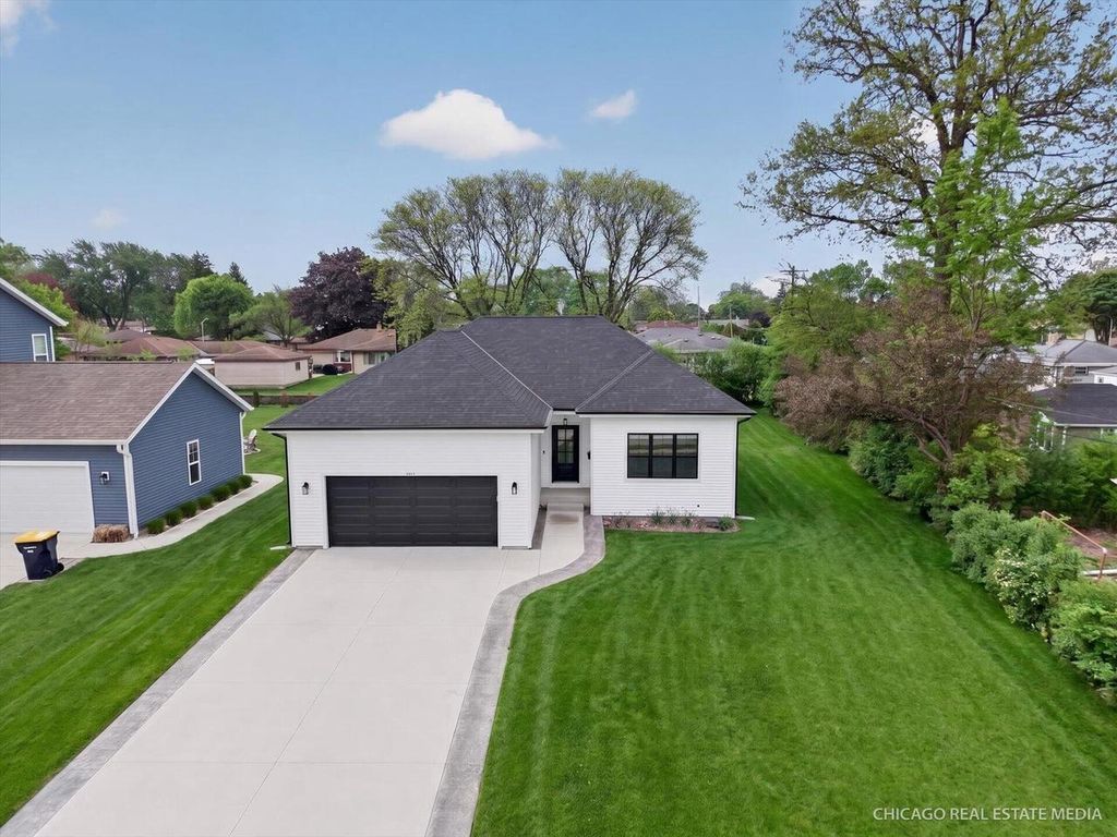 Photo of 9827 W Dakota STREET, West Allis, WI 53227 (MLS # 1963482)