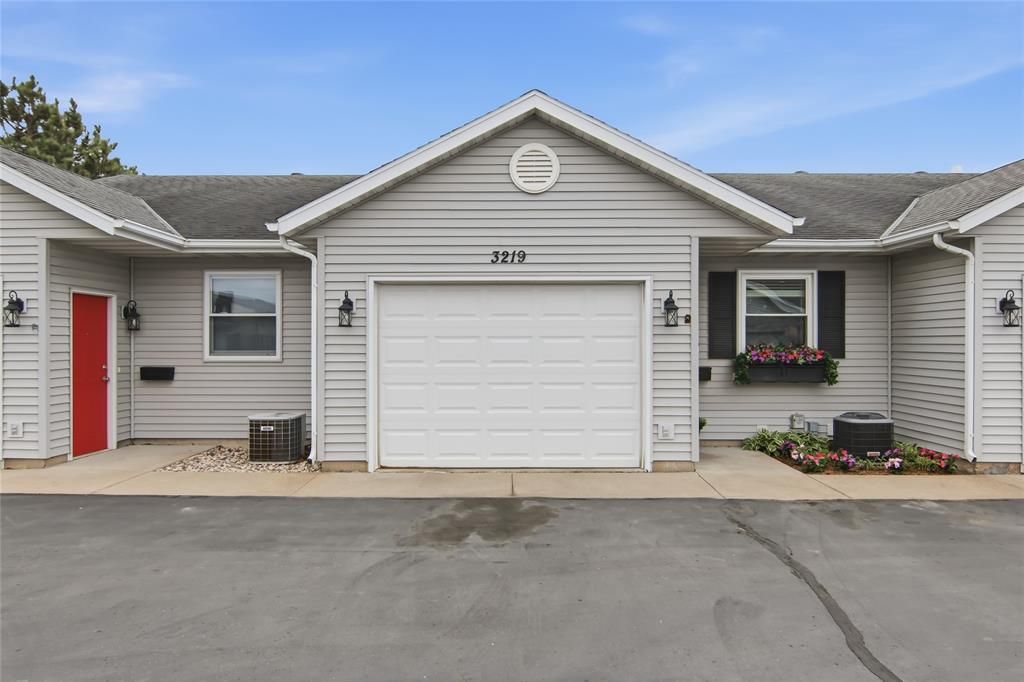 Photo of 3219 Craig ROAD, Eau Claire, WI 54701 (MLS # 1600792)