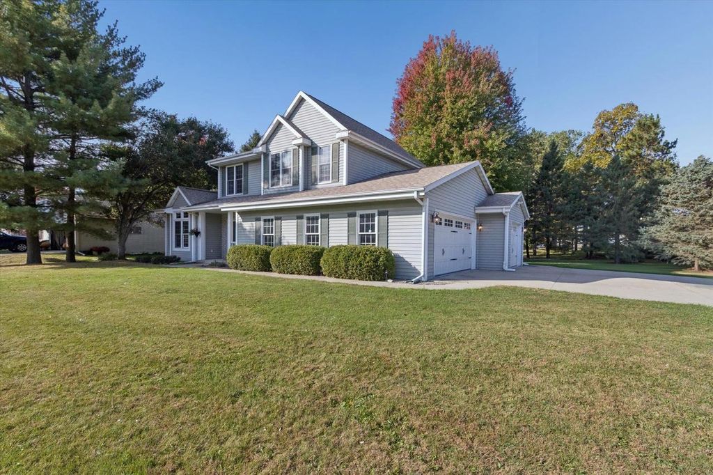 Photo of 3457 Hemmingway DRIVE, Janesville, WI 53545 (MLS # 2010757)