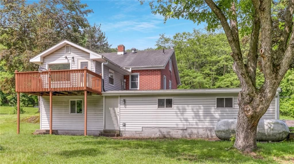 Photo of 1435 Mckinley ROAD, Eau Claire, WI 54703 (MLS # 1598815)