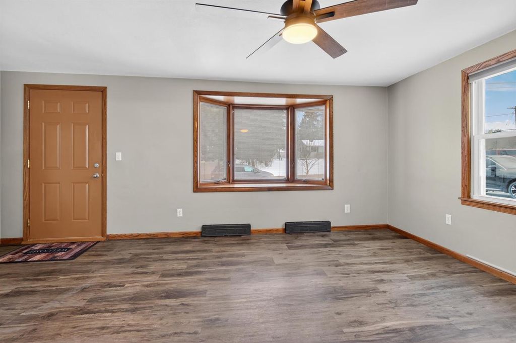 Photo of 3262 Evergreen AVENUE, Green Bay, WI 54313 (MLS # 50318968)