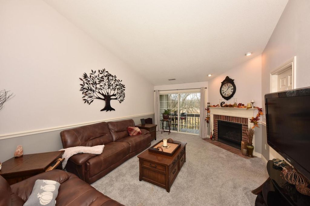 Photo of 636 Pewaukee ROAD #H, Pewaukee, WI 53072 (MLS # 1943196)