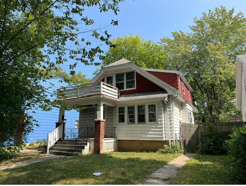 Photo of 4566 N 28th STREET, Milwaukee, WI 53209 (MLS # 1960140)