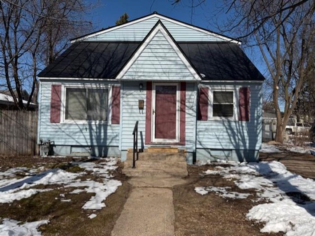 Photo of 2116 Lincoln AVENUE, Stevens Point, WI 54481 (MLS # 22600801)