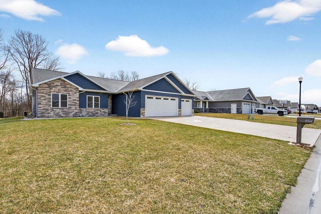 Photo of 4804 N Vincent DRIVE, Appleton, WI 54913 (MLS # 50323387)