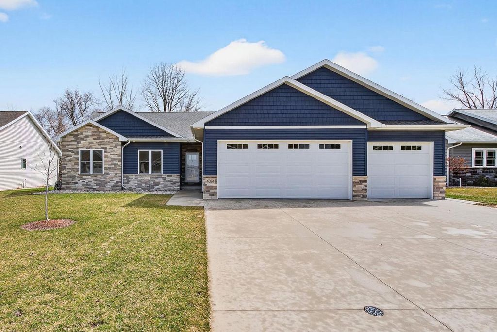 Photo of 4804 N Vincent DRIVE, Appleton, WI 54913 (MLS # 50323387)