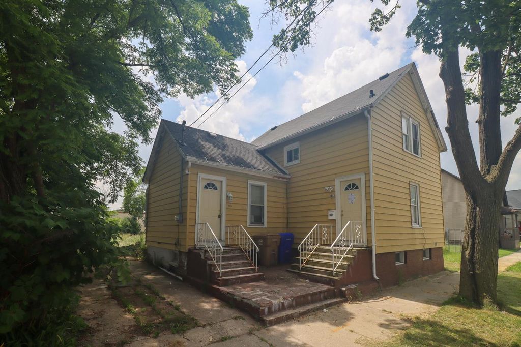 Photo of 1913 55th STREET, Kenosha, WI 53140 (MLS # 1943312)