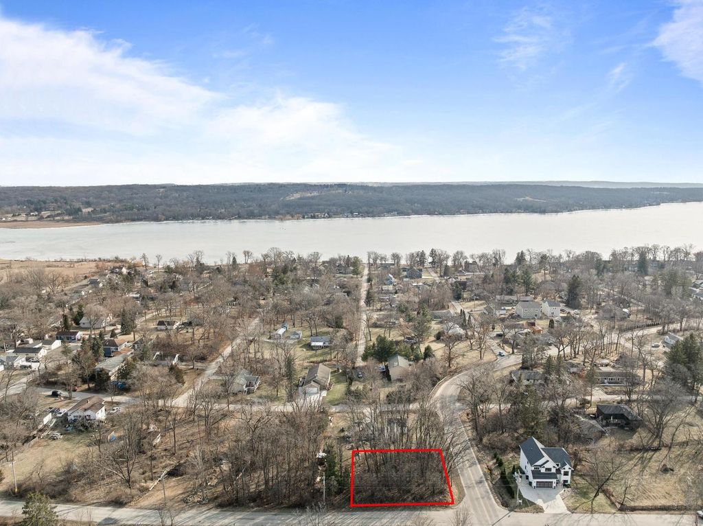 Photo of Lt1 Woodland DRIVE, Lake Geneva, WI 53147 (MLS # 1951799)