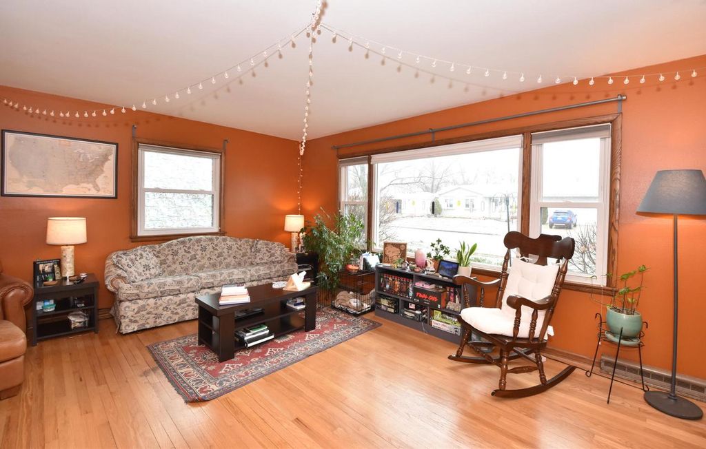 Photo of 7822 8th AVENUE, Kenosha, WI 53143 (MLS # 1953502)