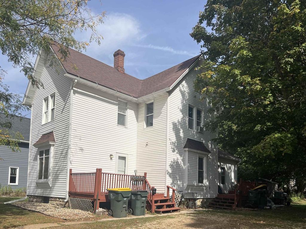 Photo of 541 N Main STREET, Richland Center, WI 53581 (MLS # 2011082)