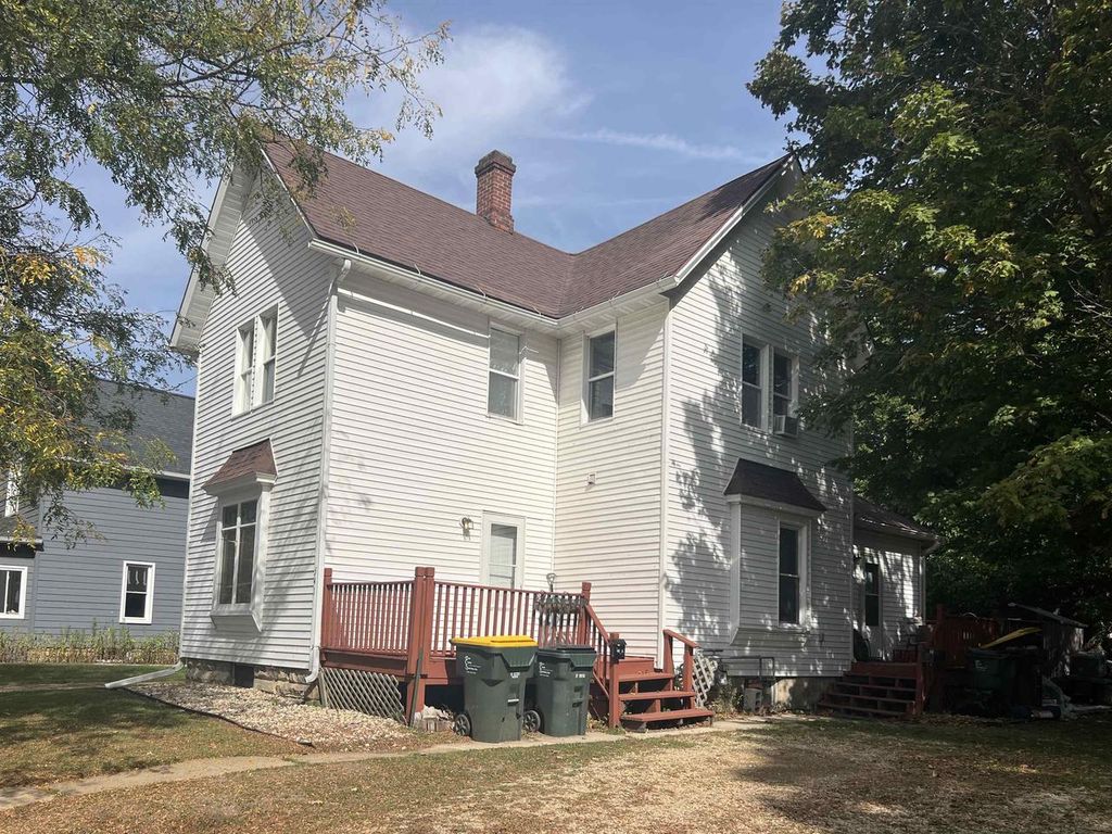 Photo of 541 N Main STREET, Richland Center, WI 53581 (MLS # 2011082)