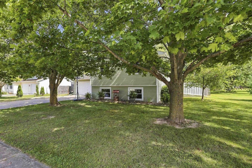 Photo of 510 S Maple STREET, Black Creek, WI 54106 (MLS # 50332684)