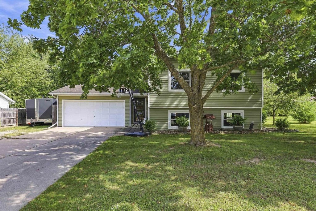 Photo of 510 S Maple STREET, Black Creek, WI 54106 (MLS # 50332684)