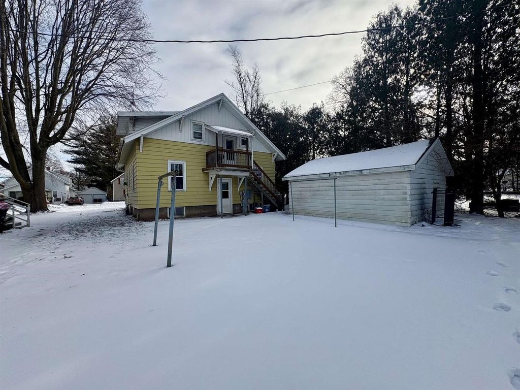 Photo of 607 S Lincoln STREET, Shawano, WI 54166 (MLS # 50319661)