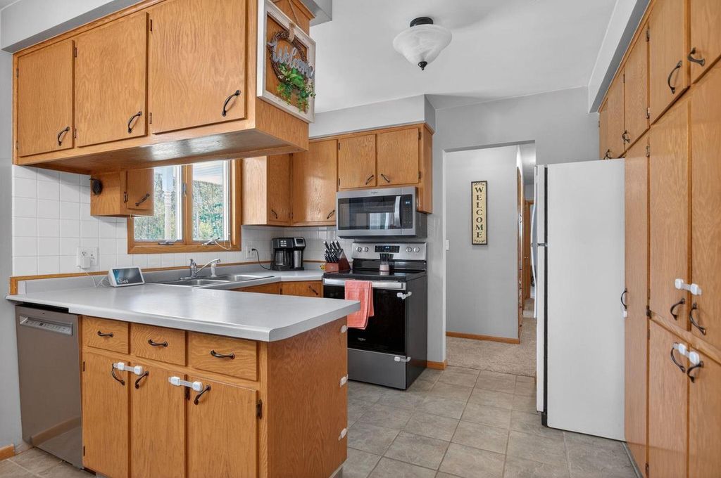 Photo of N8897 S Coop ROAD, Menasha, WI 54952 (MLS # 50326477)