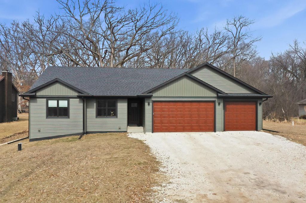 Photo of W5591 Briarwood ROAD, Elkhorn, WI 53121 (MLS # 1953040)