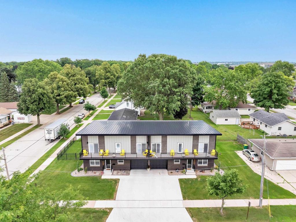 Photo of 1751 S Oneida STREET, Green Bay, WI 54304 (MLS # 50316412)