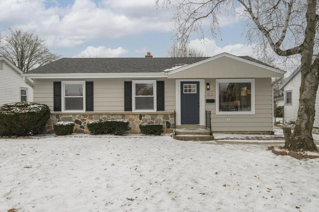 Photo of 8930 W Lawrence AVENUE, Milwaukee, WI 53225 (MLS # 1946015)