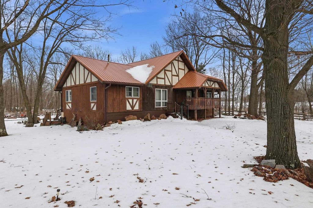 Photo of 5106 Arpin Hansen ROAD, Arpin, WI 54410 (MLS # 22600133)