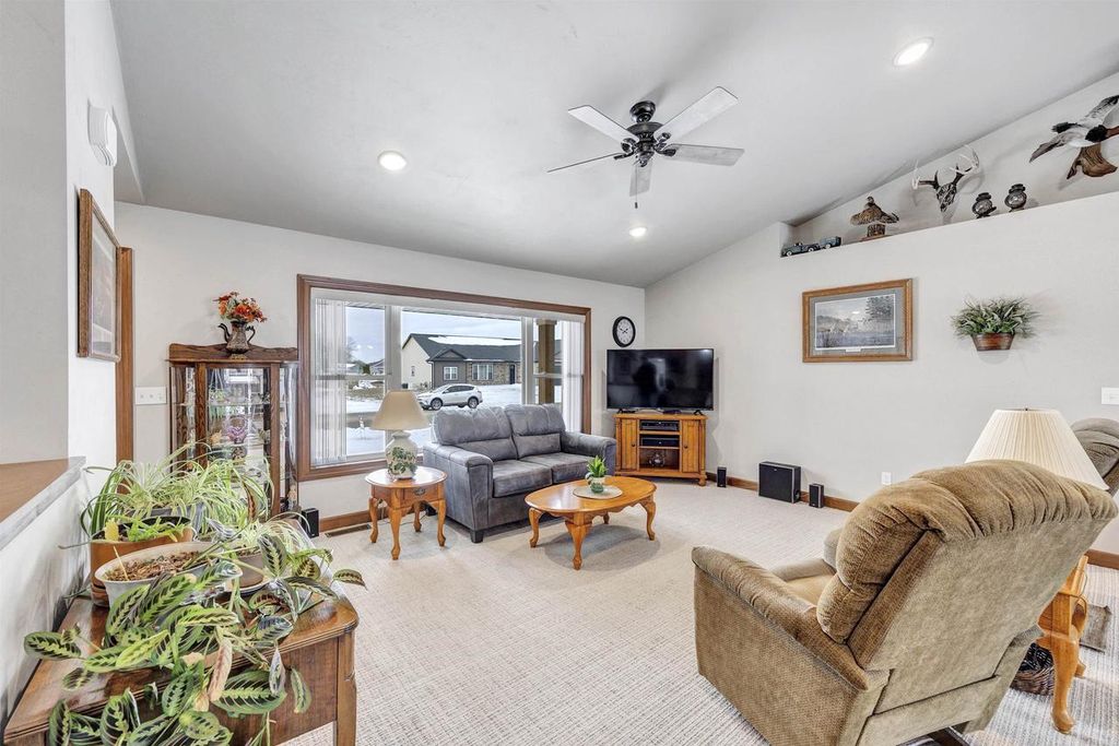 Photo of 444 Sunny Vista COURT, Seymour, WI 54165 (MLS # 50320721)