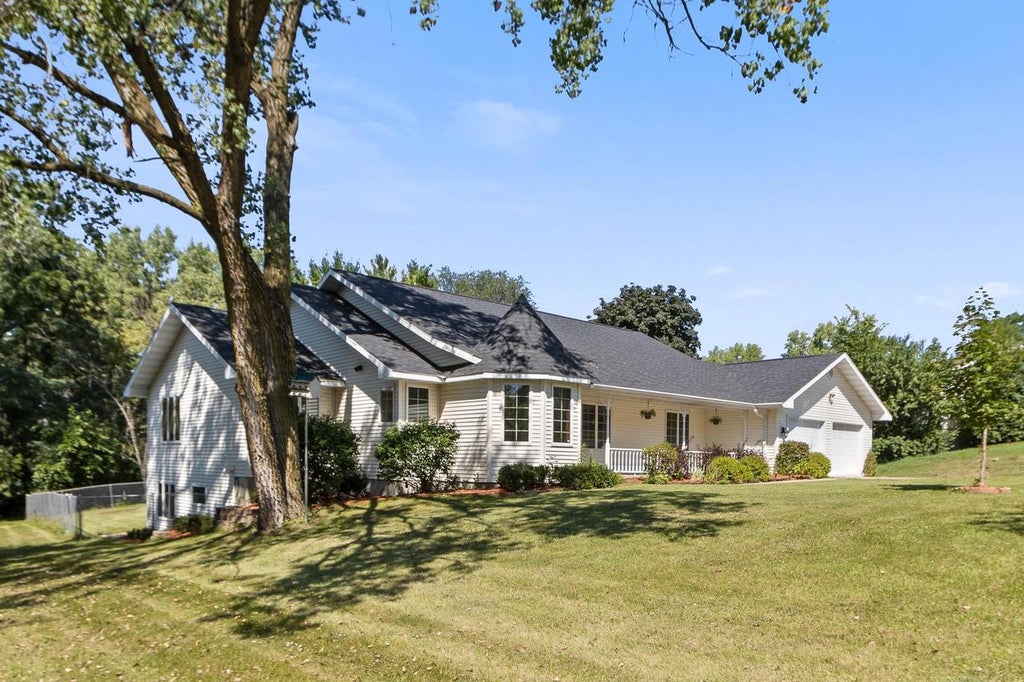 Photo of 820 River STREET, Portage, WI 53901 (MLS # 2031902)