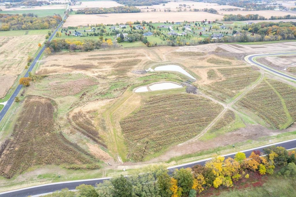 Photo of 1011 Beere LANE, Burlington, WI 53105 (MLS # 1946236)