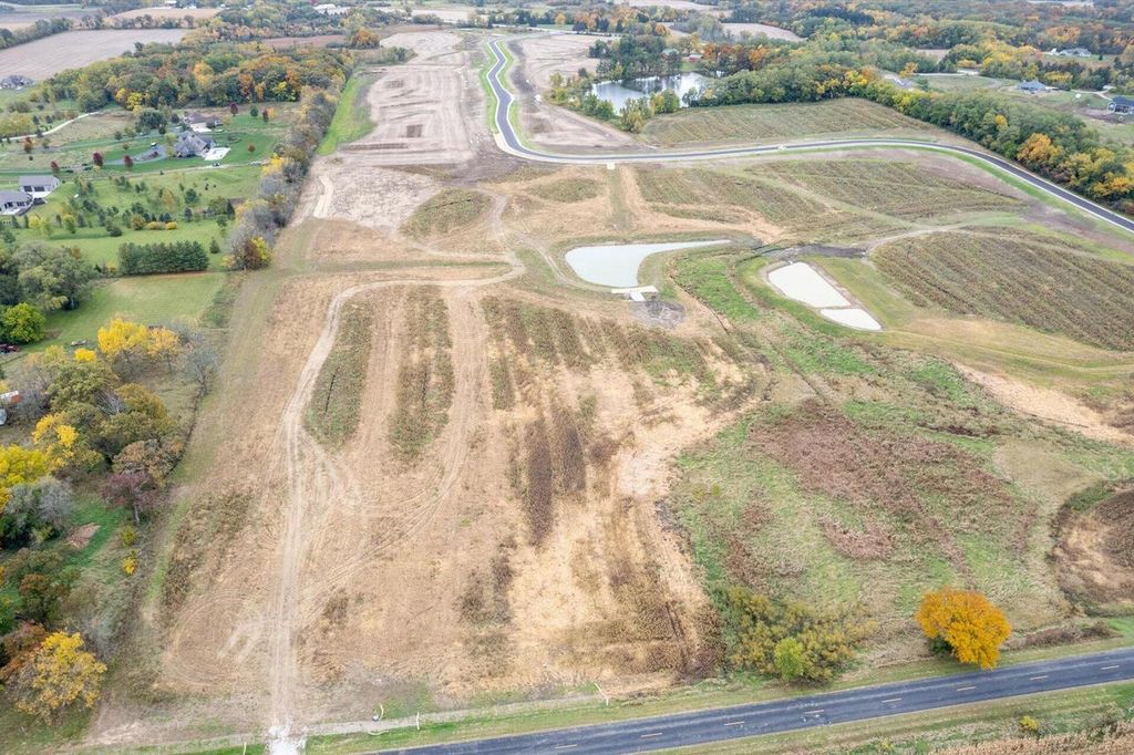 Photo of 1011 Beere LANE, Burlington, WI 53105 (MLS # 1946236)