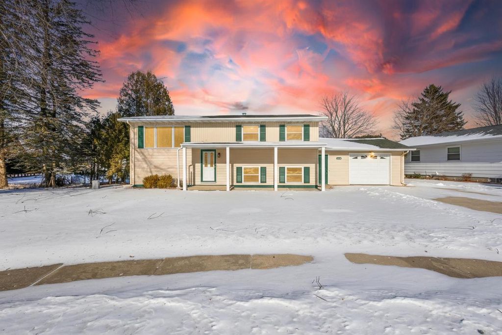 Photo of 2934 43rd STREET, Two Rivers, WI 54241 (MLS # 50320510)