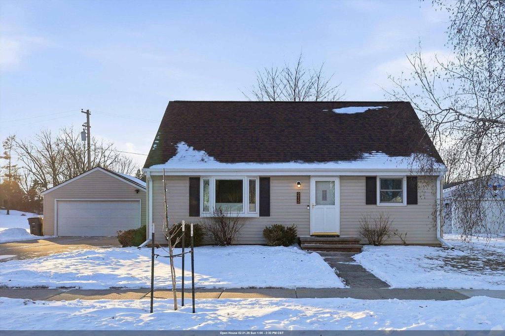 Photo of 215 Lilac LANE, Little Chute, WI 54140 (MLS # 50320498)