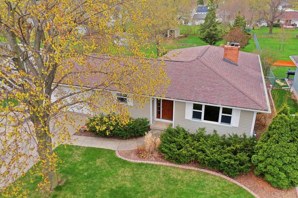 Photo of 640 Dauphin STREET, Green Bay, WI 54301 (MLS # 50324481)